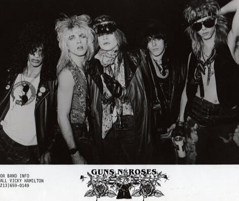 𝙂𝙪𝙣𝙨 𝙉' 𝙍𝙤𝙨𝙚𝙨🌹